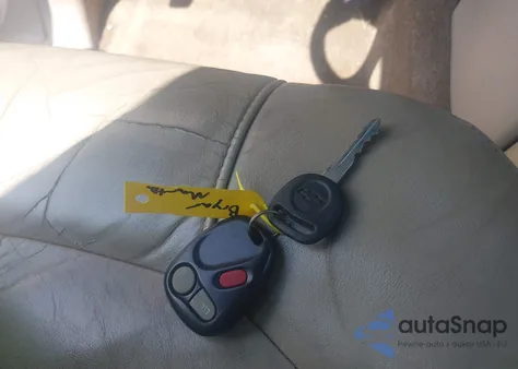 2002 Chevrolet Suburban 1500 Ls/Lt/Z71 z USA, uszkodzony, nr VIN 1GNFK16Z92J33067E